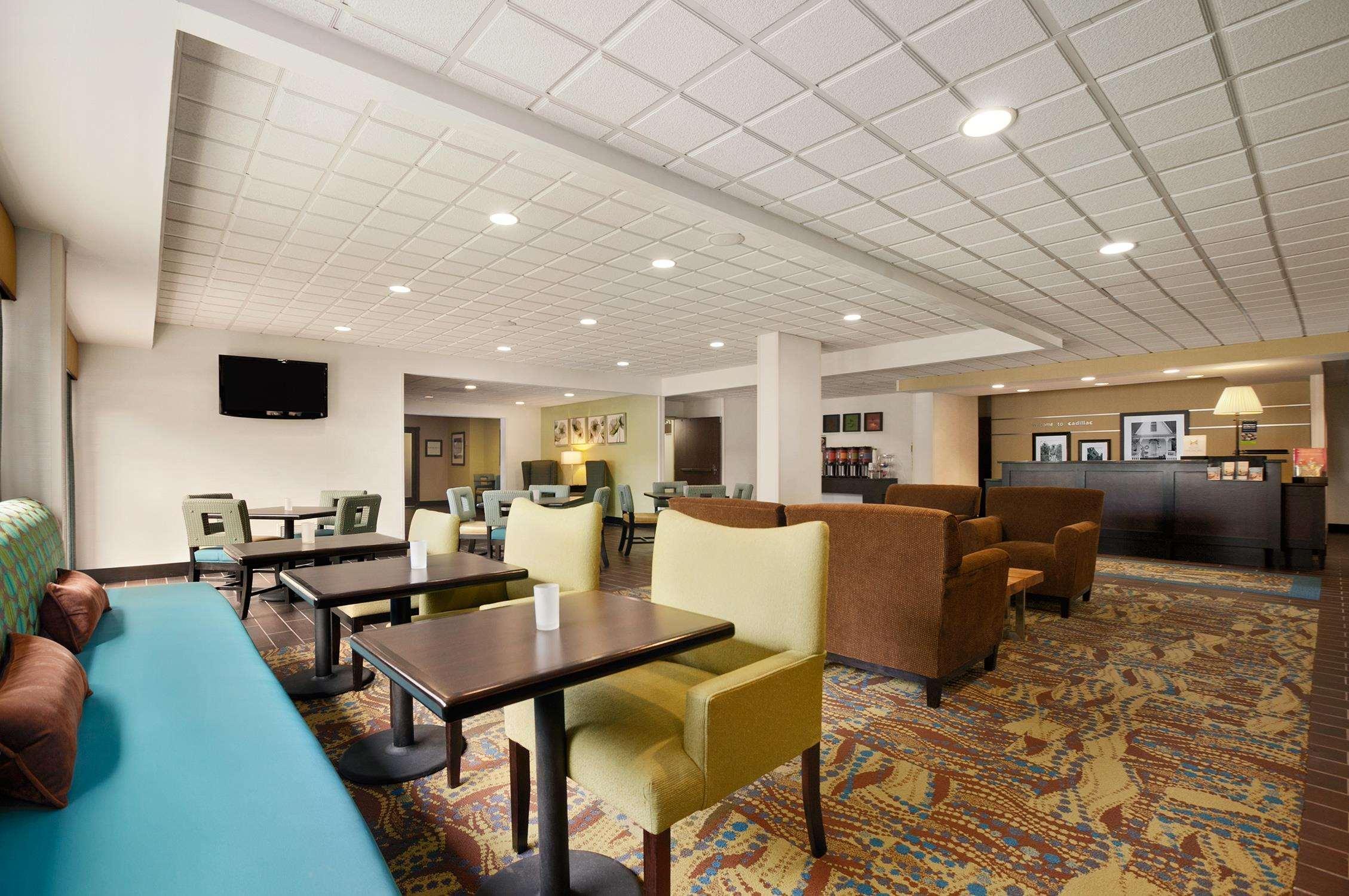 Comfort Inn Cadillac Dış mekan fotoğraf
