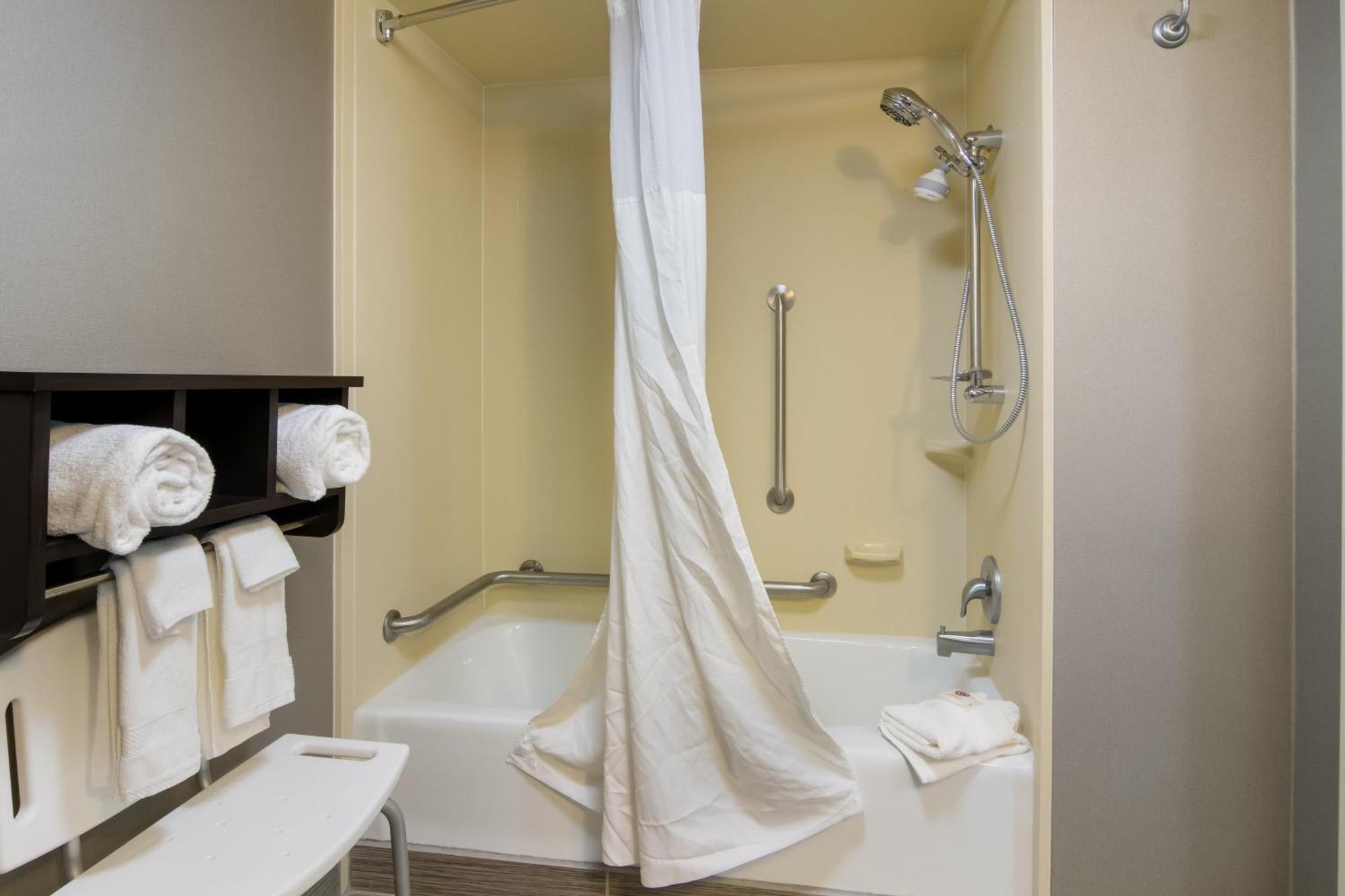 Comfort Inn Cadillac Dış mekan fotoğraf
