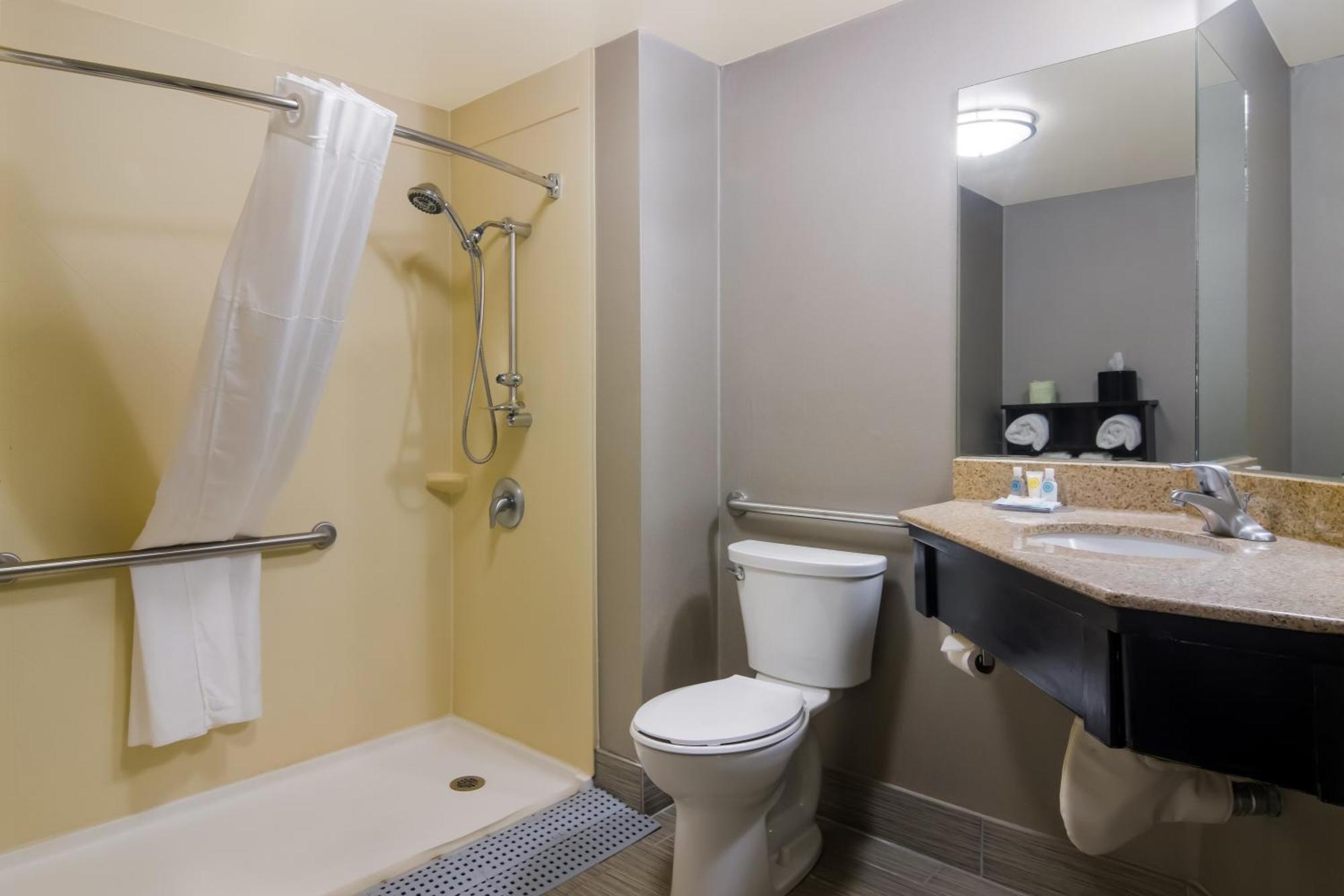 Comfort Inn Cadillac Dış mekan fotoğraf